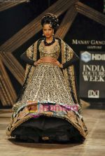 Model walk the ramp for Manav Gangwani at HDIL India Couture Week, Grand Hyatt, Mumbai on 15th  Oct 2009 (32).JPG